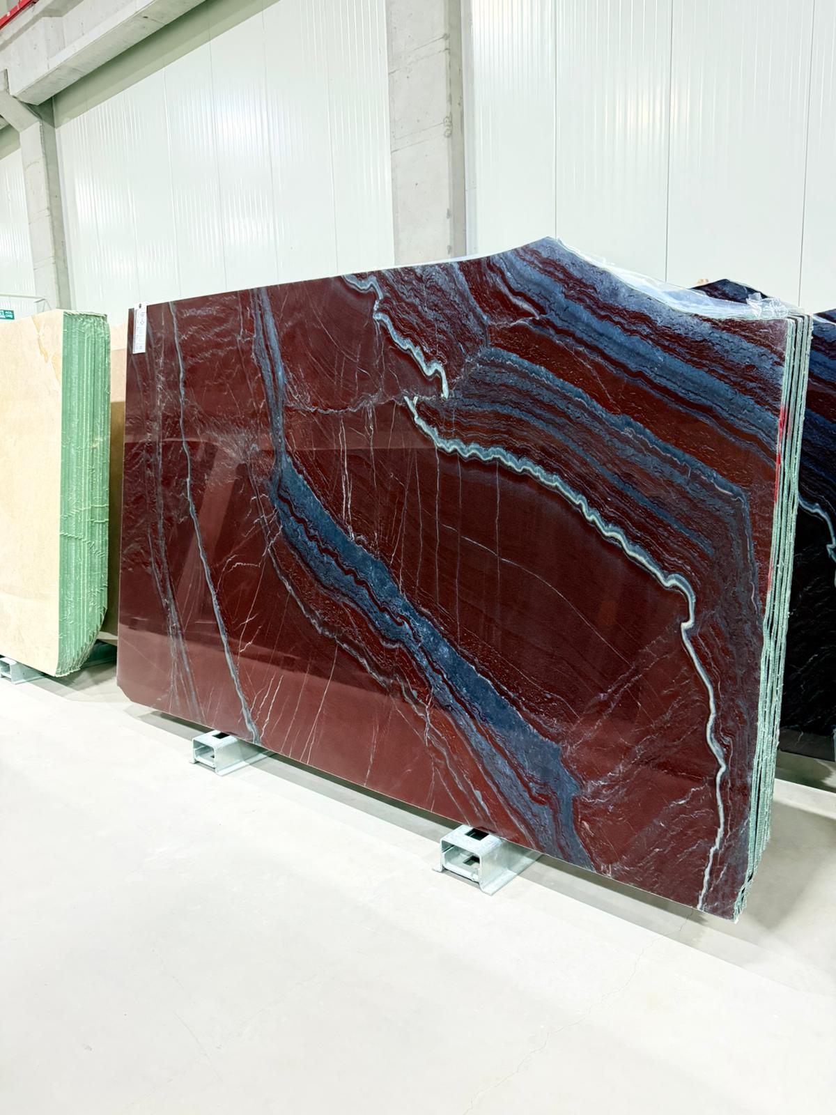 Rosso Laguna marble detail 4